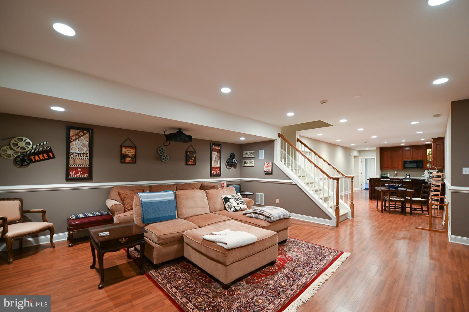 WHITEHORSE - Residential