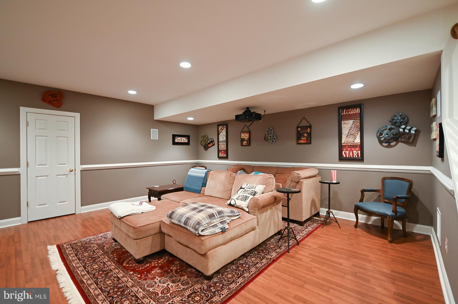 WHITEHORSE - Residential