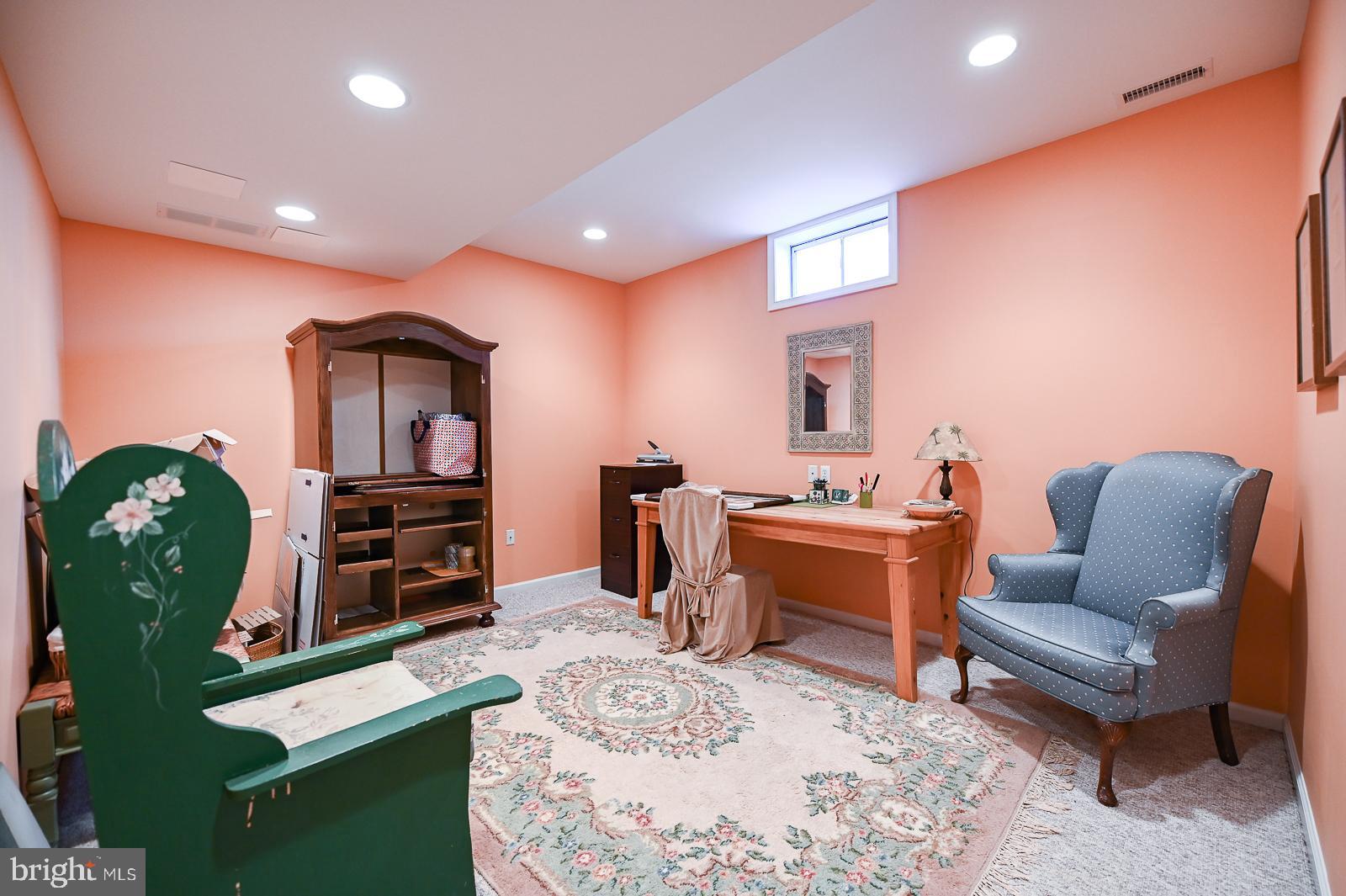 WHITEHORSE - Residential