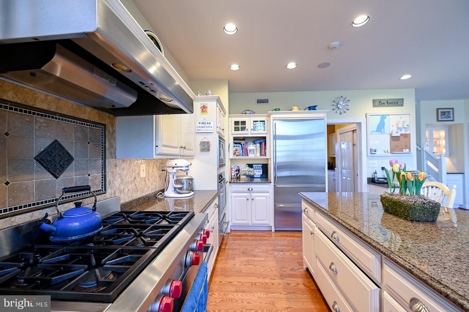 WHITEHORSE - Residential