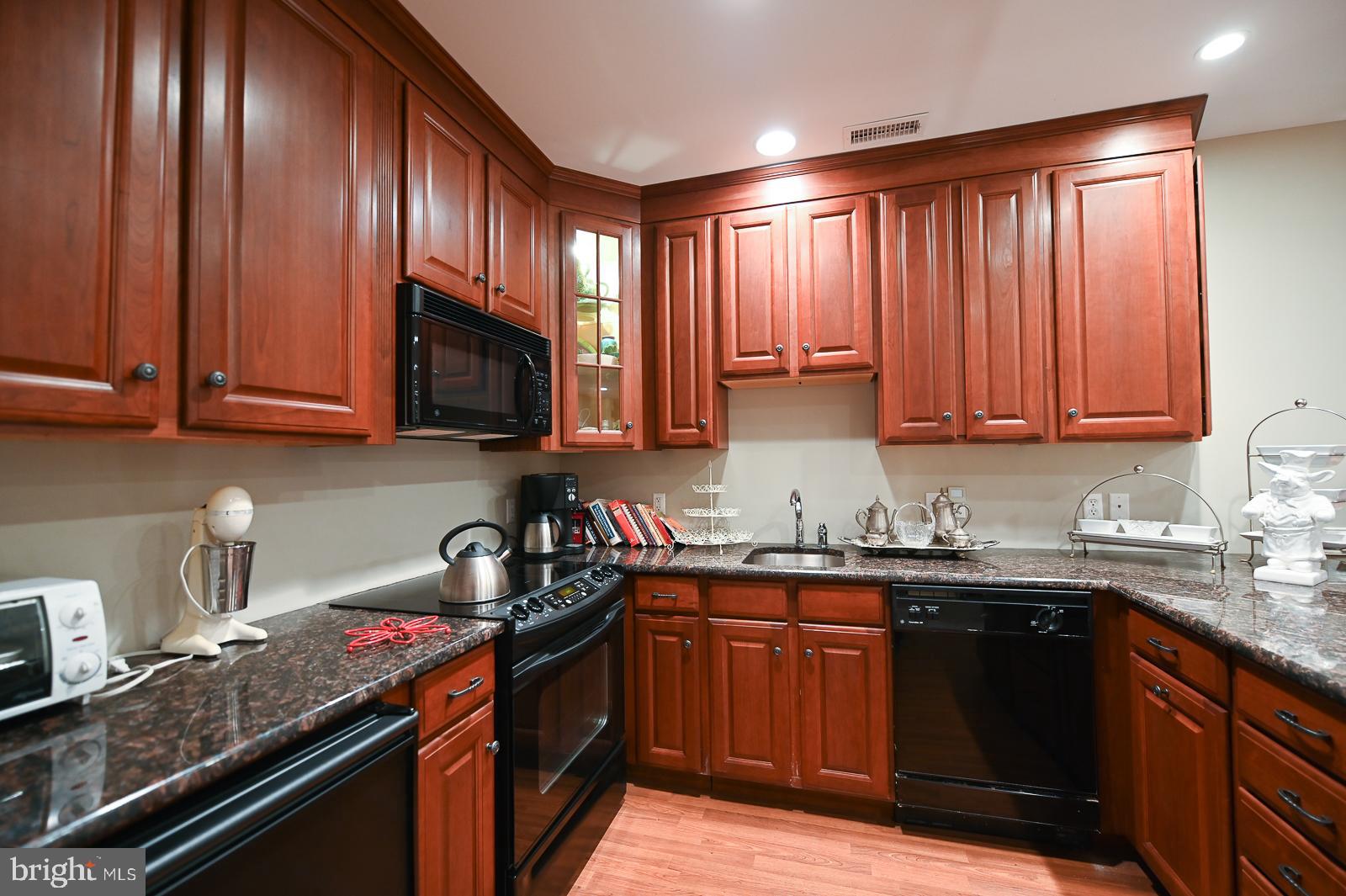 WHITEHORSE - Residential