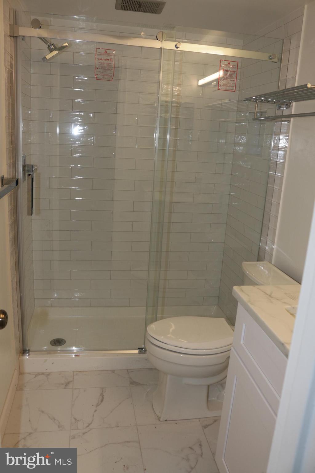 LEE MEWS - Residential