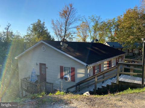 30 WESTRIDGE DRIVE B BERKELEY SPRINGS WV 25411