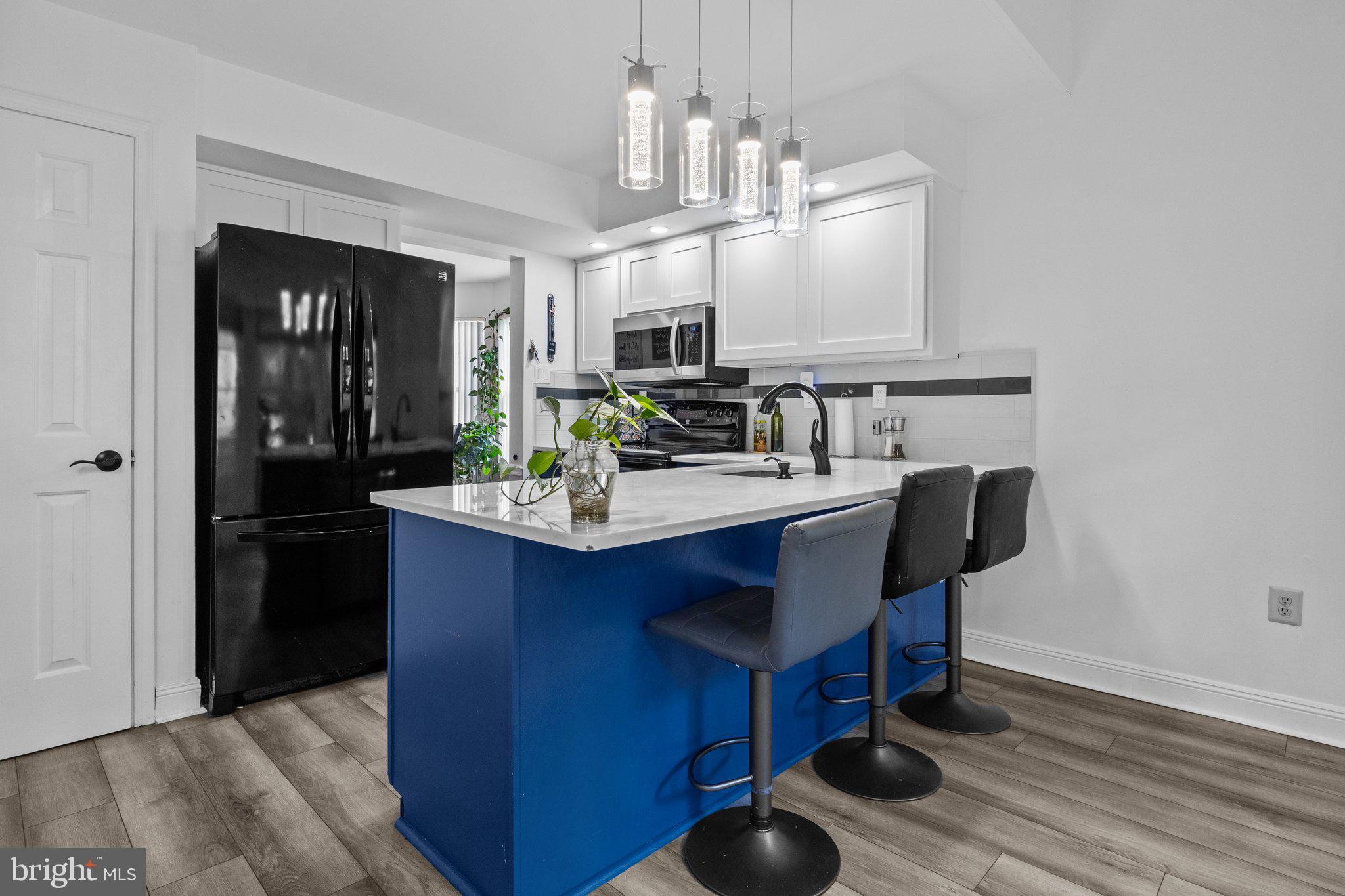 100 ACRE WOODS - Residential