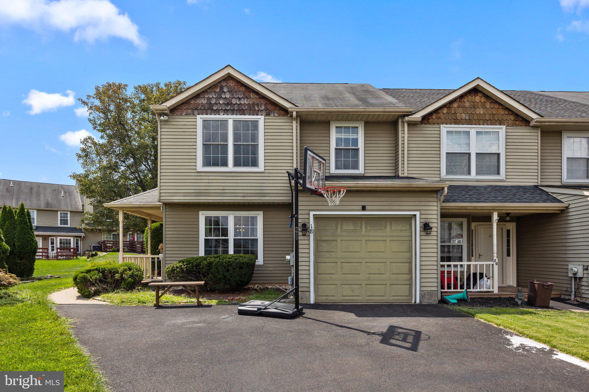 100 ACRE WOODS - Residential