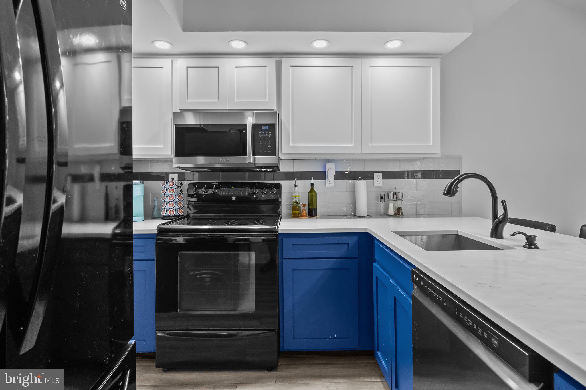 100 ACRE WOODS - Residential