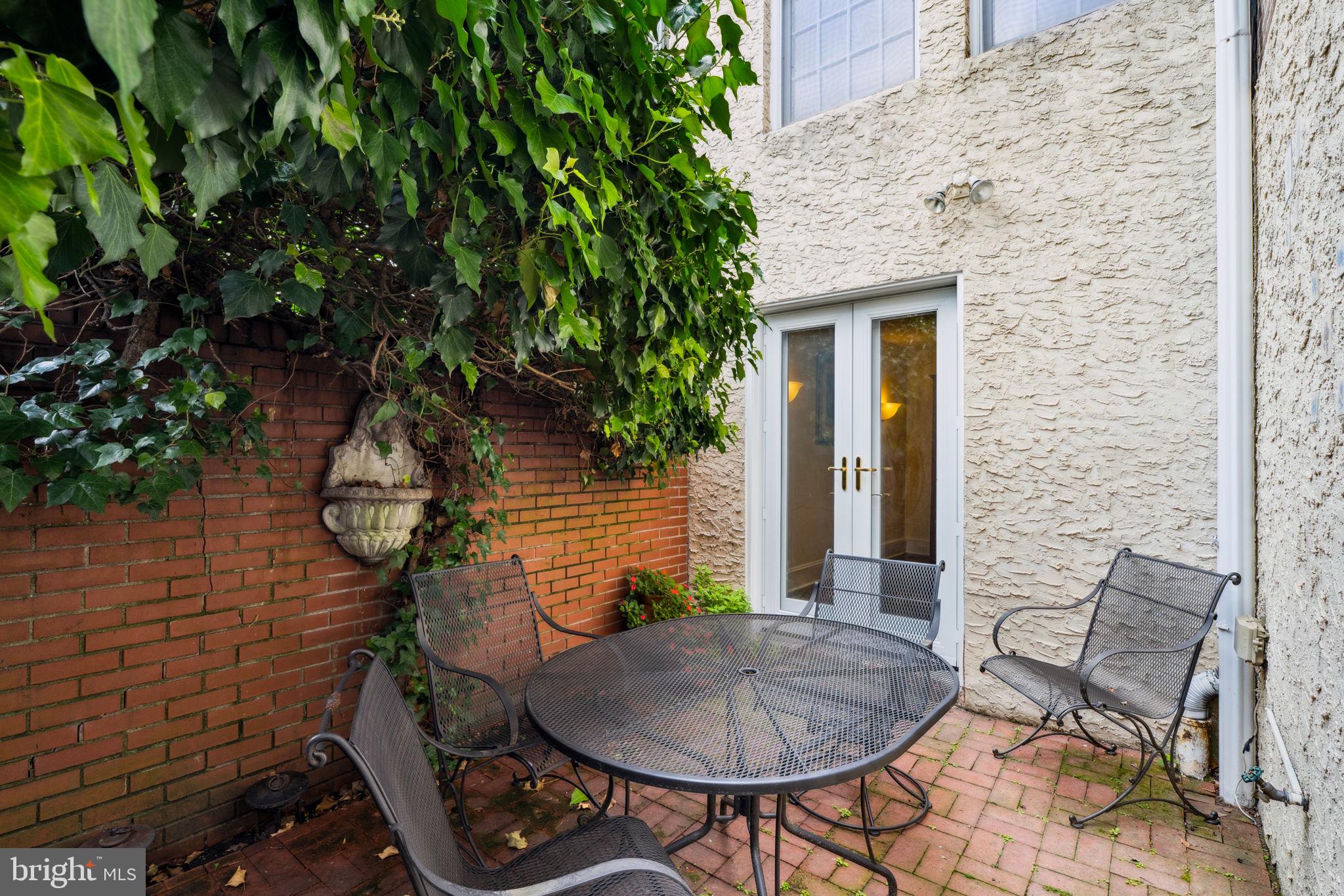 RITTENHOUSE SQUARE - Residential