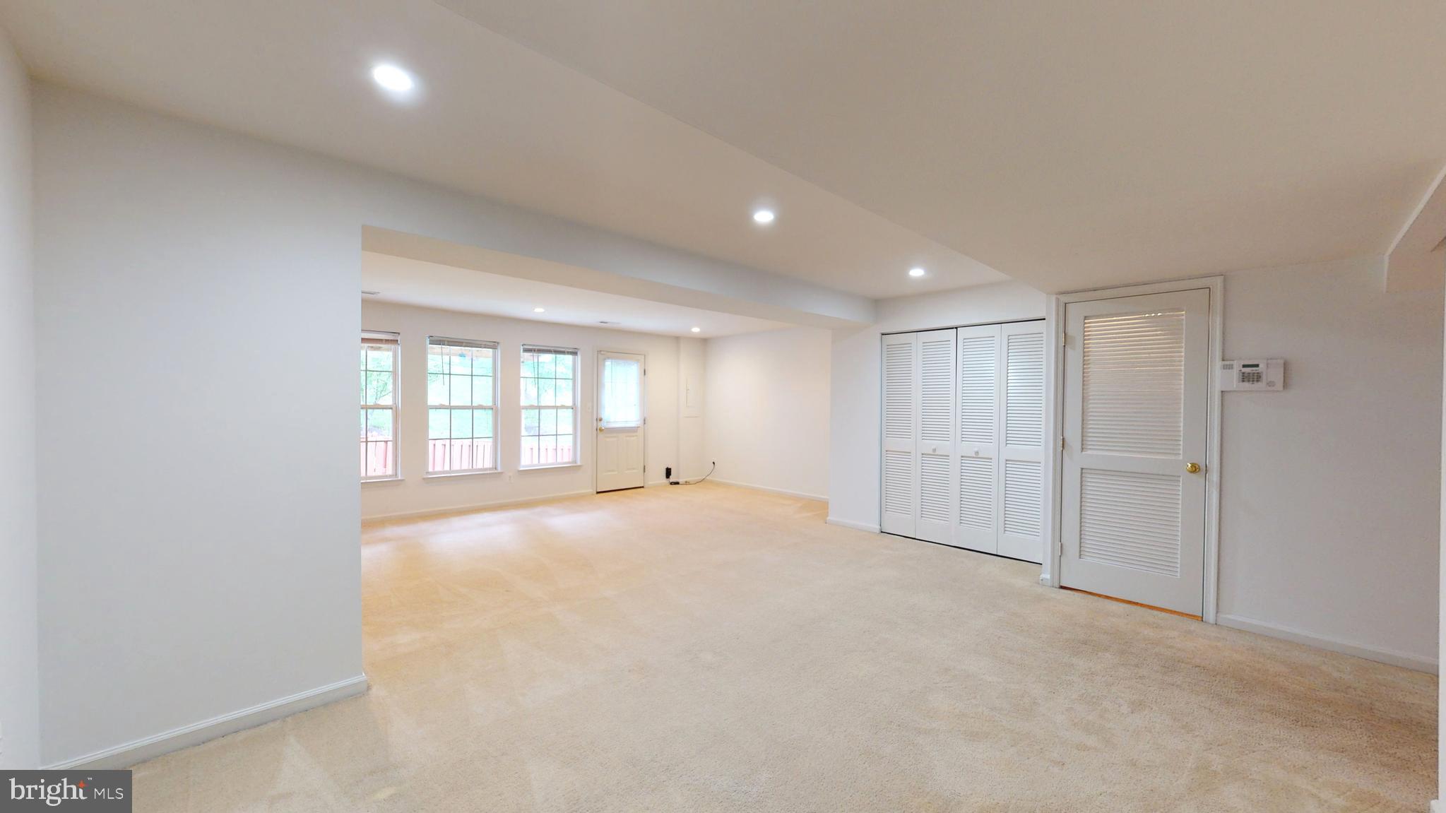 LORTON STATION SOUTH - Residential