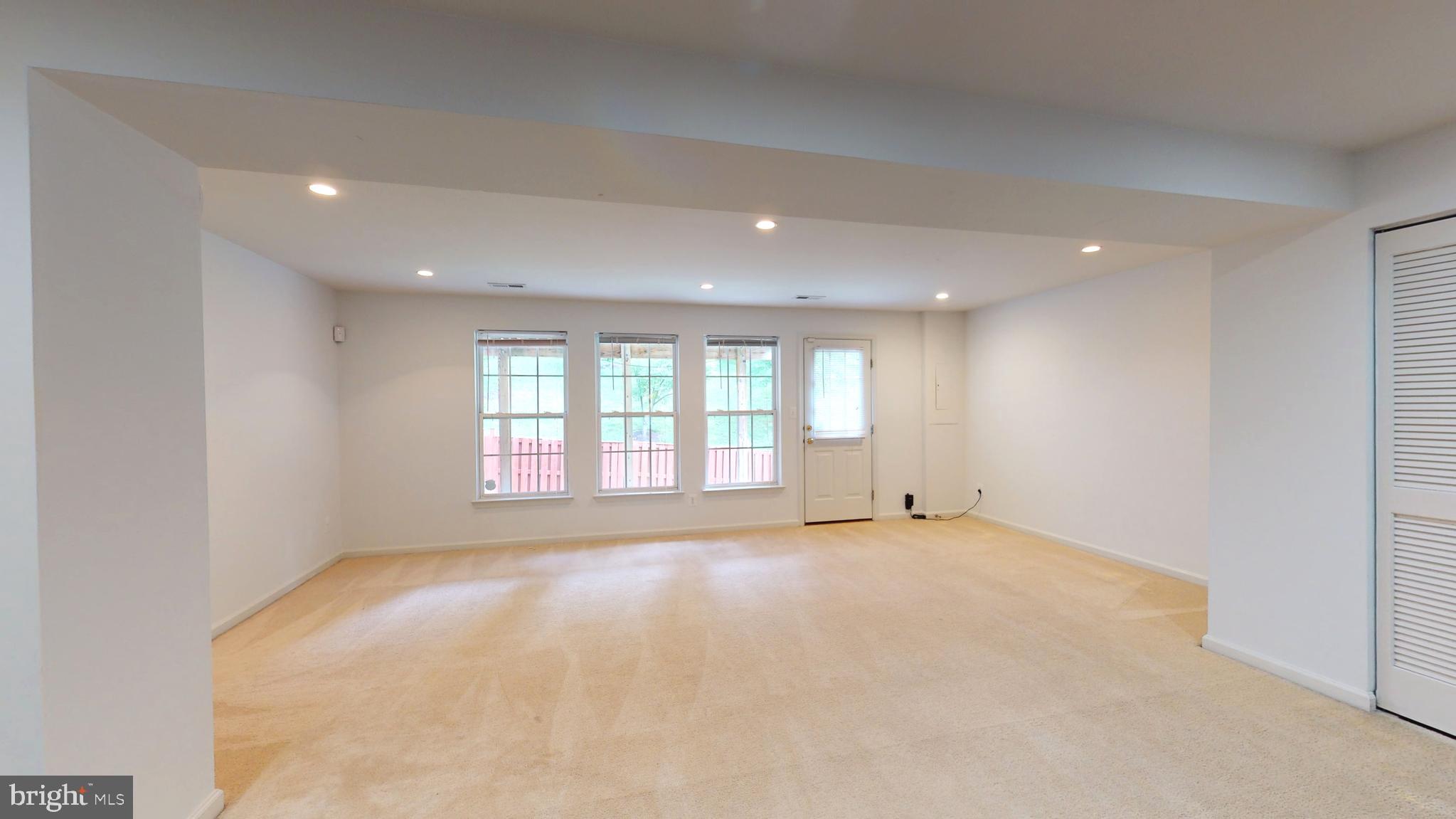 LORTON STATION SOUTH - Residential