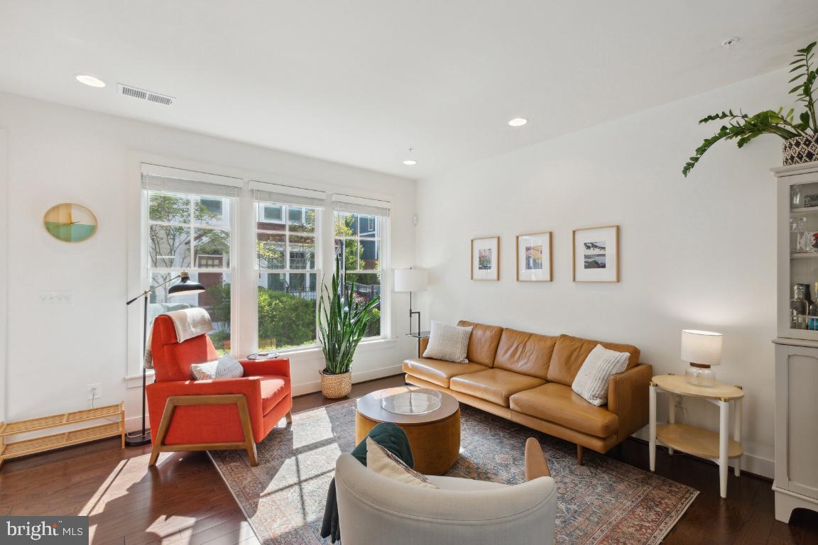 CHELSEA HEIGHTS - Residential