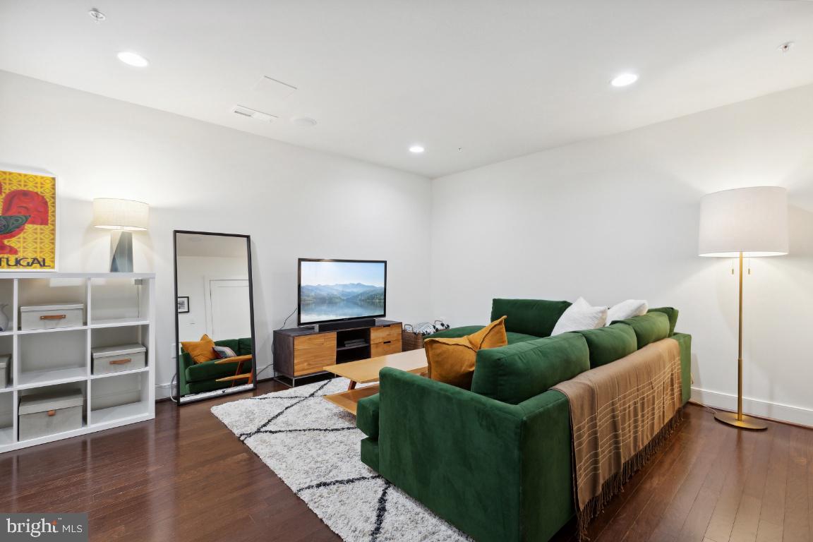 CHELSEA HEIGHTS - Residential