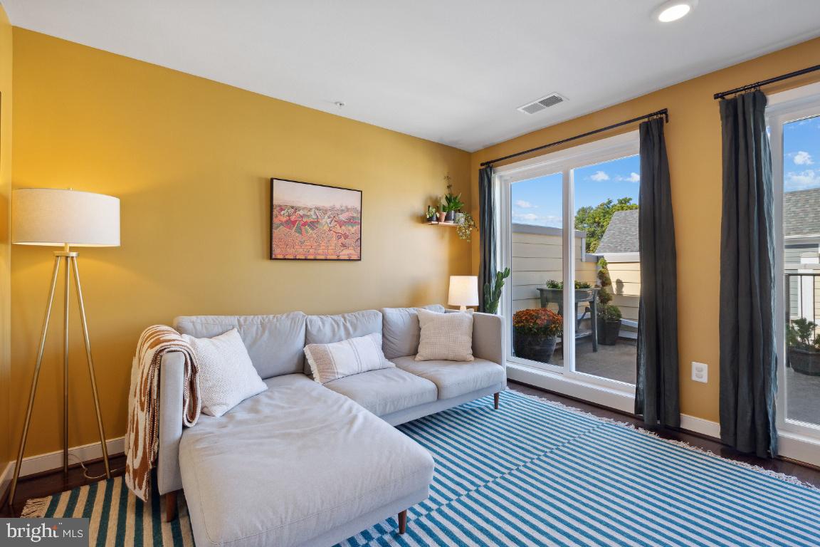 CHELSEA HEIGHTS - Residential