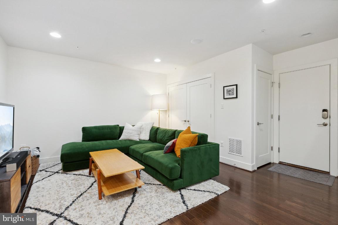 CHELSEA HEIGHTS - Residential