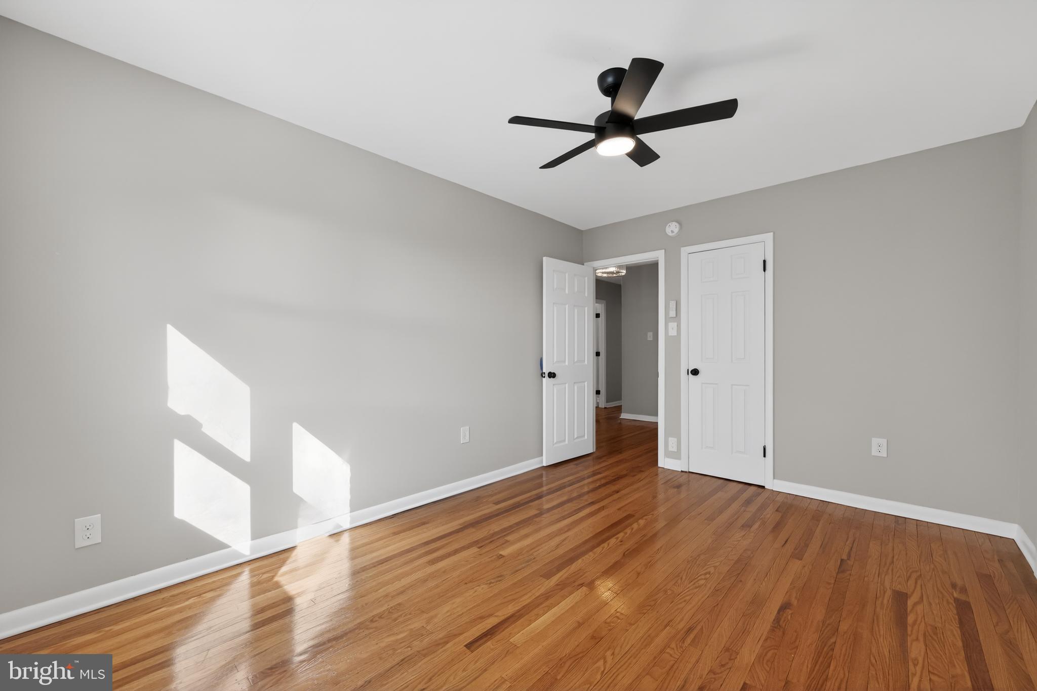 BEATTY HILLS - Residential