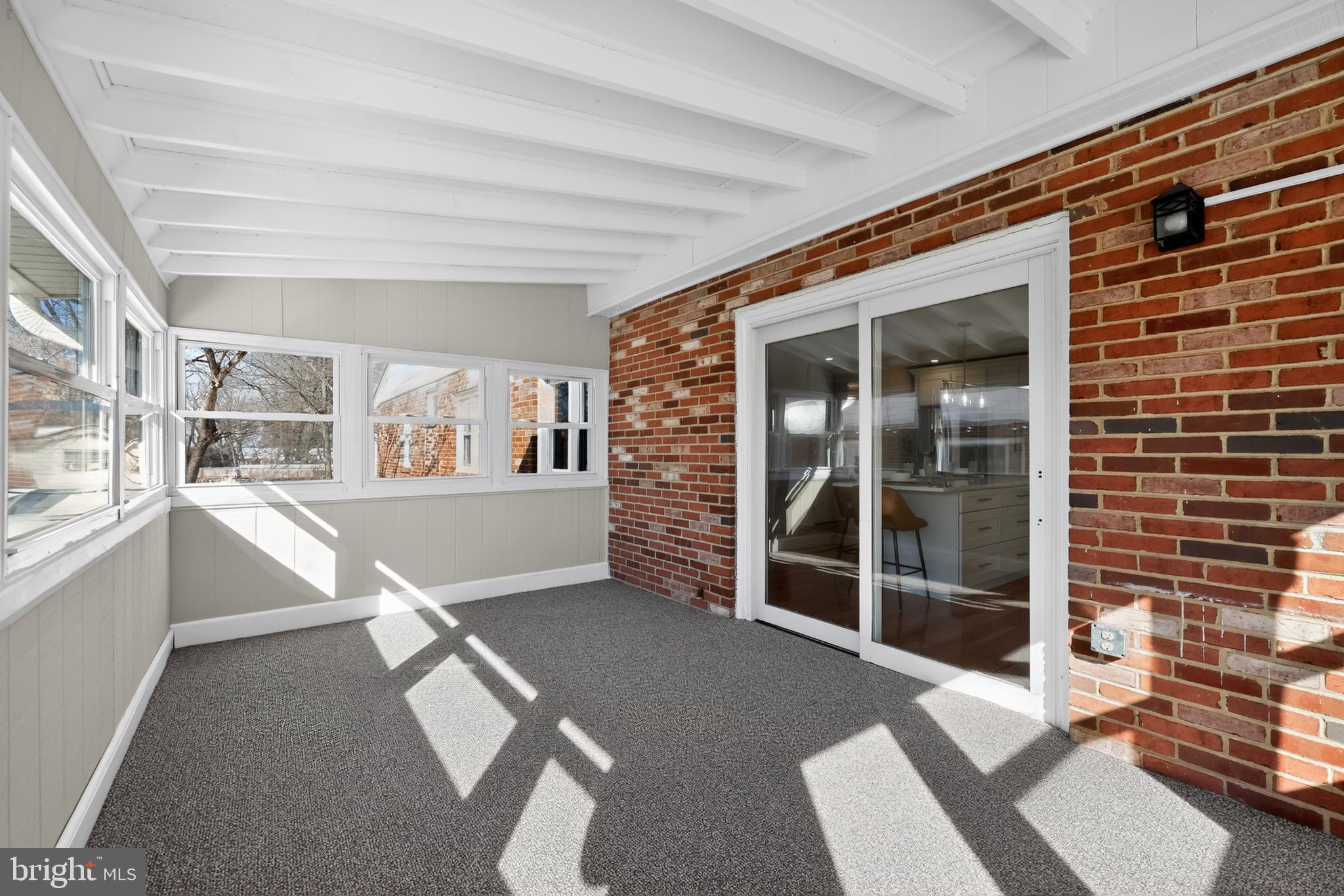 BEATTY HILLS - Residential