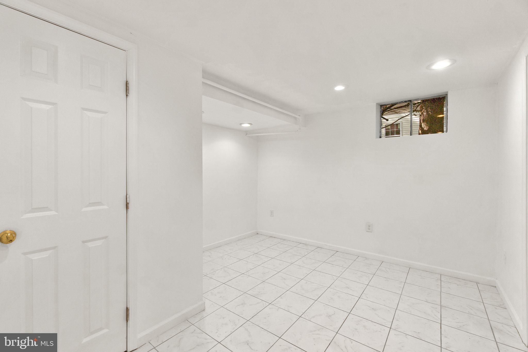 HERNWOOD HEIGHTS - Residential