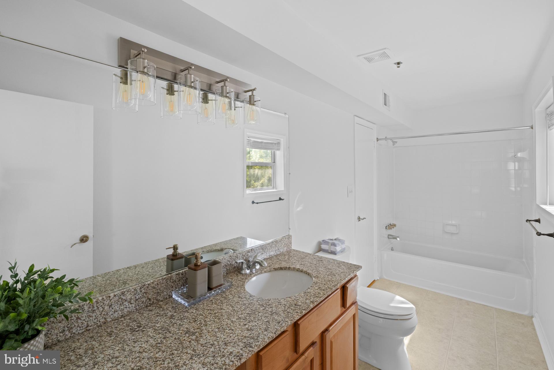 FOUR WINDS AT OAKTON - Residential