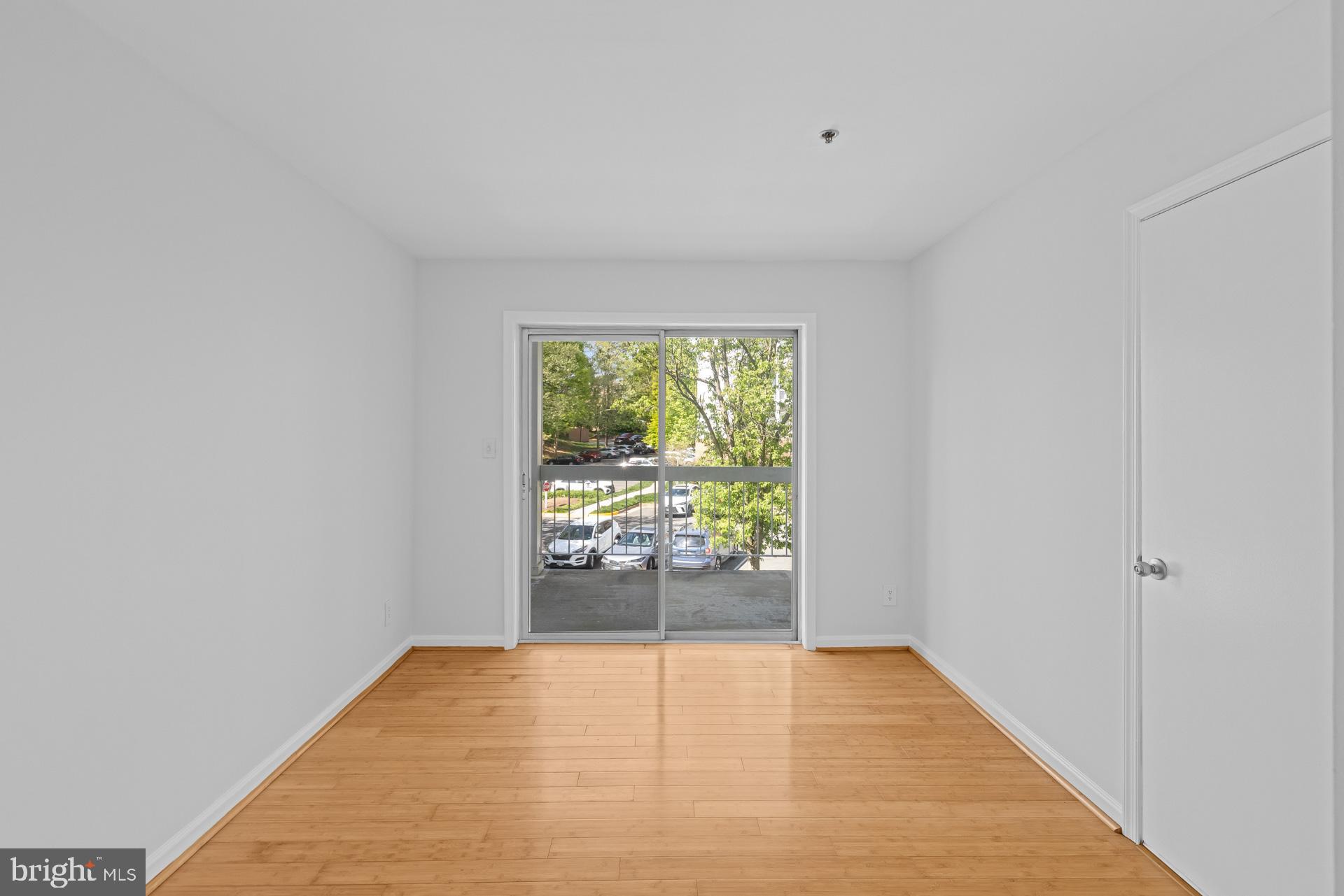 FOUR WINDS AT OAKTON - Residential