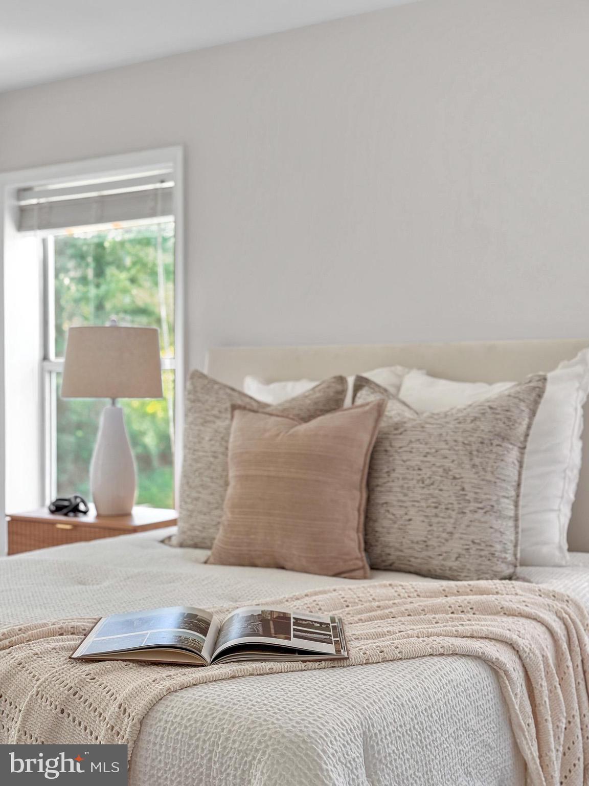 FOUR WINDS AT OAKTON - Residential