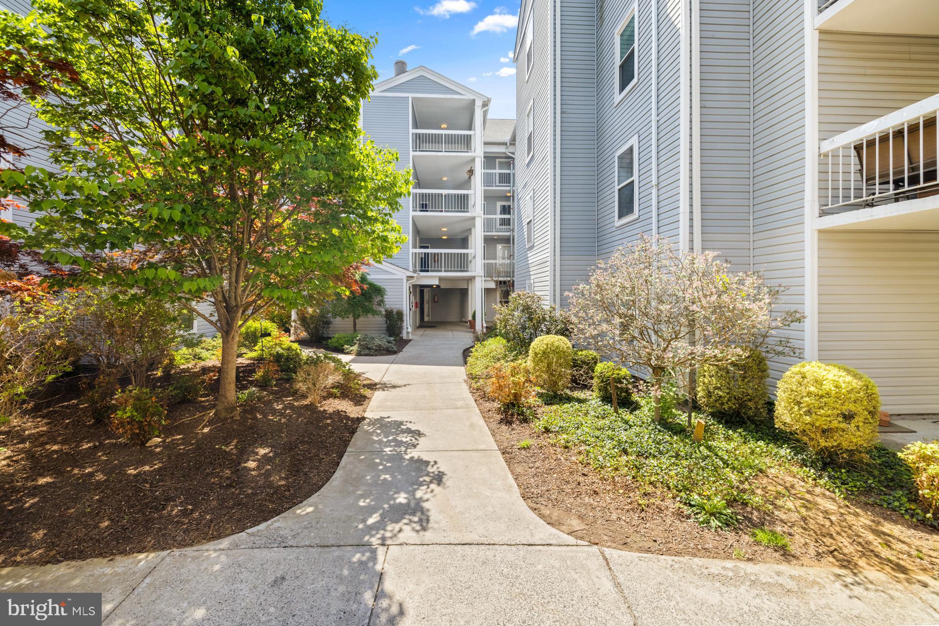 3179 SUMMIT SQUARE DRIVE 2-C4