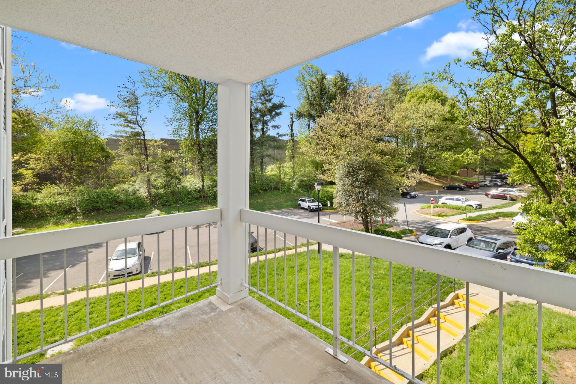 FOUR WINDS AT OAKTON - Residential