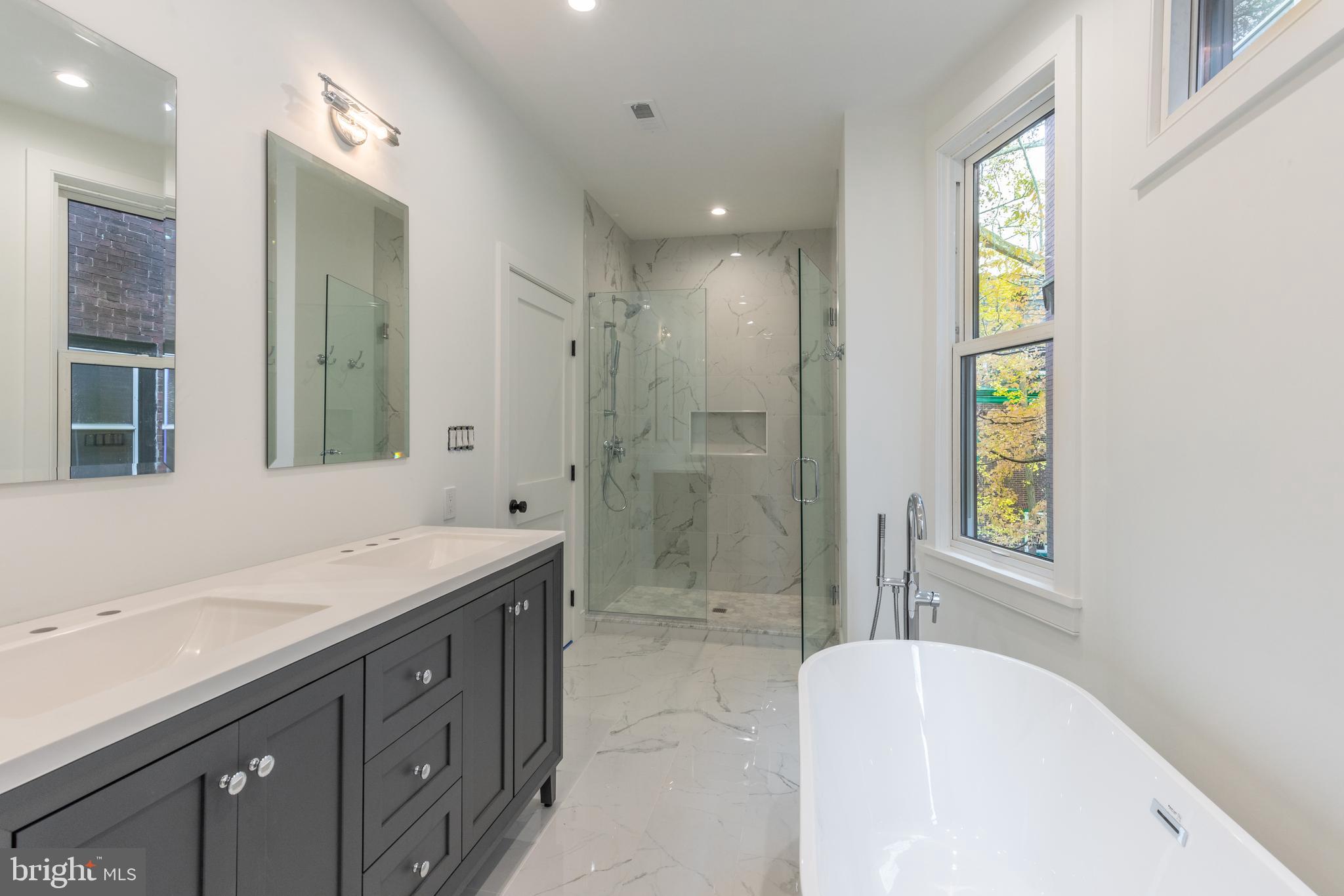 SPRUCE HILL - Residential