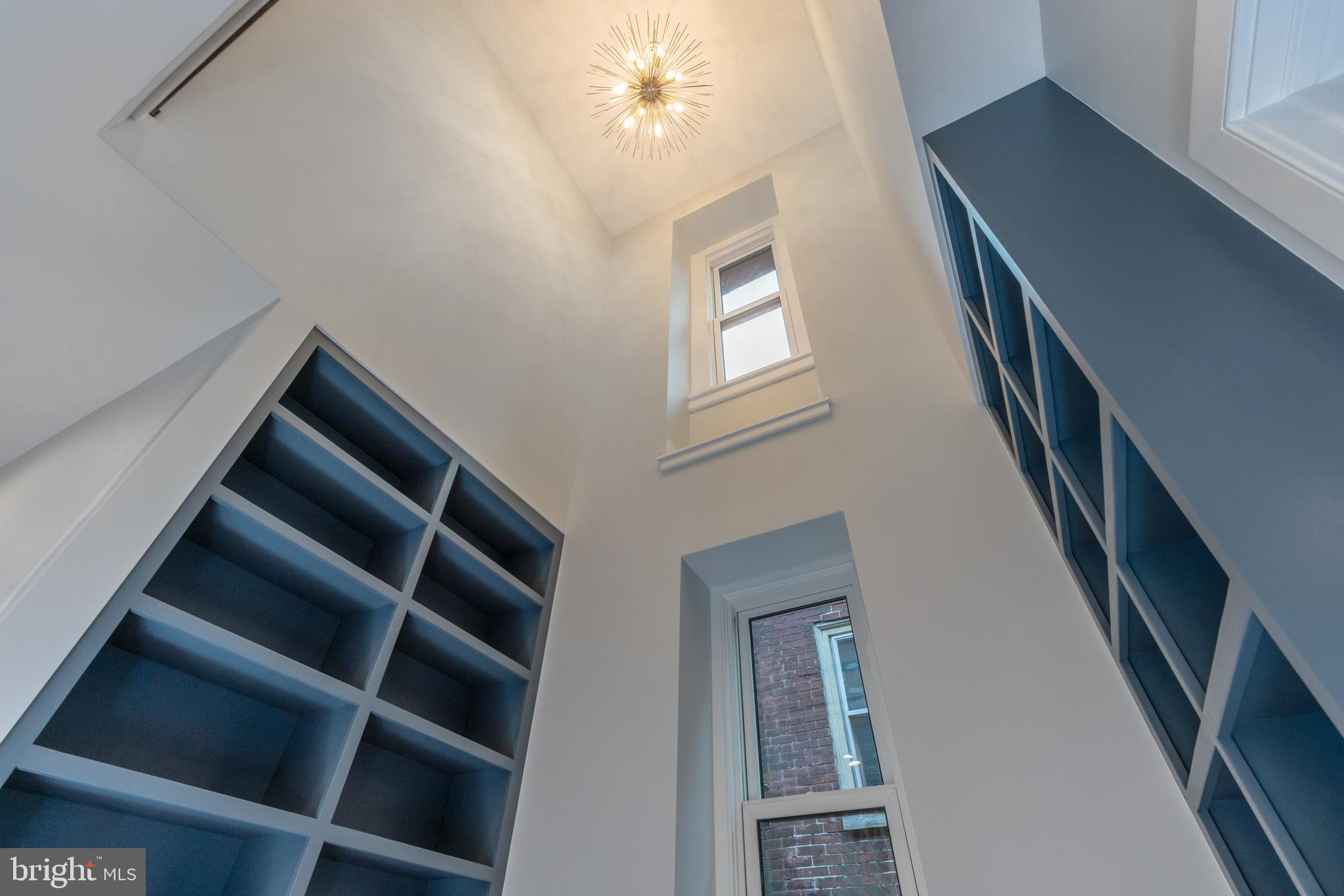 SPRUCE HILL - Residential