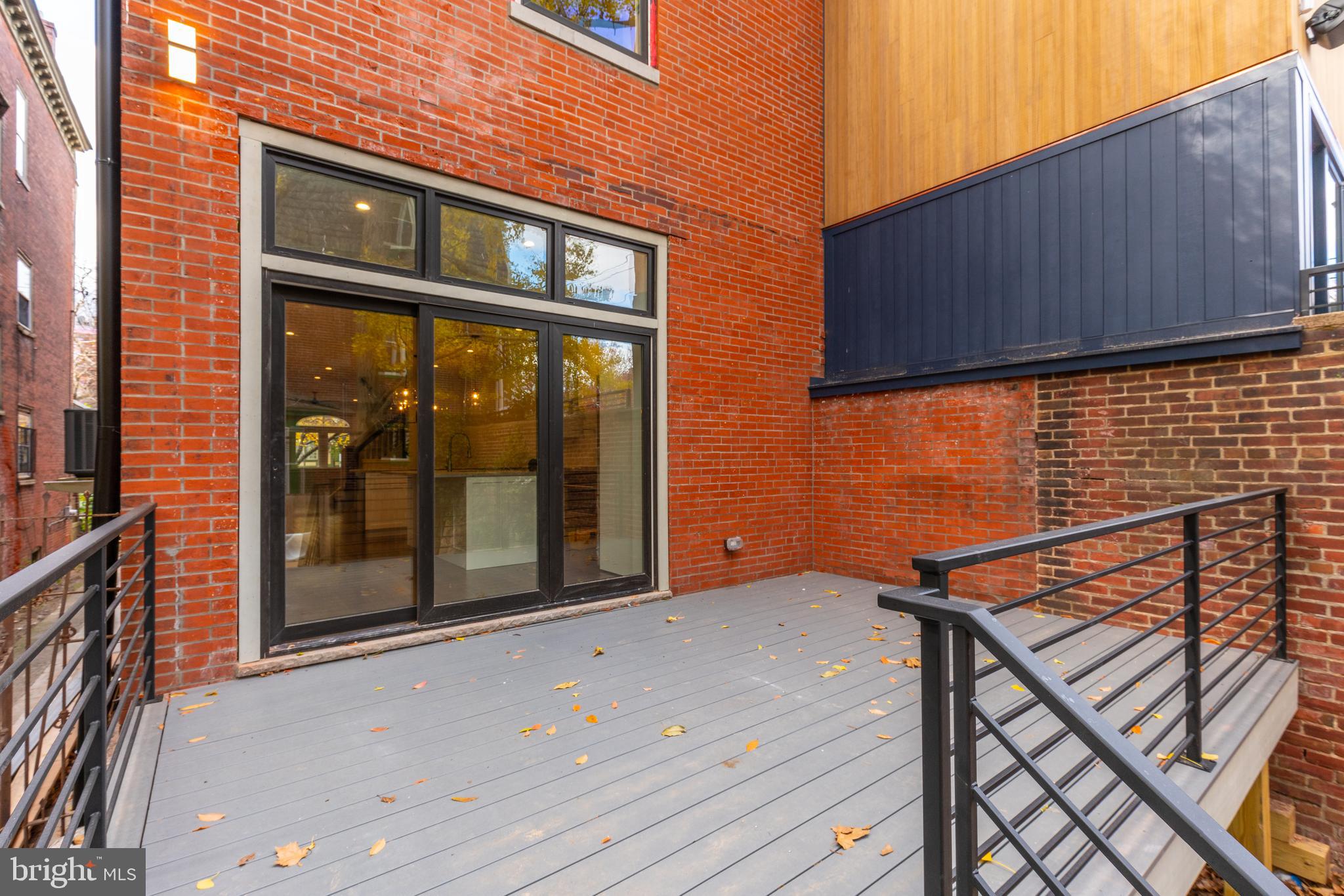 SPRUCE HILL - Residential