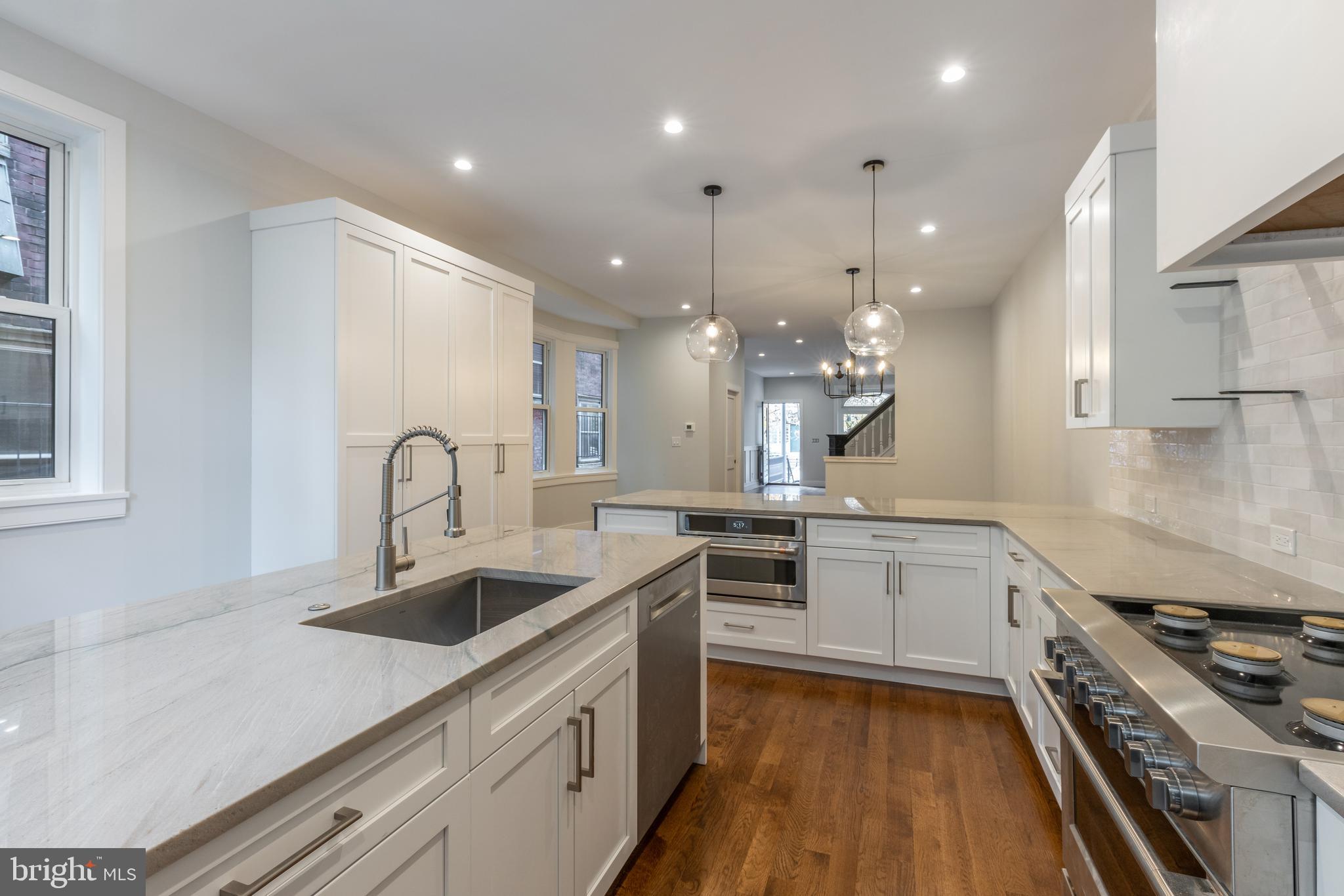 SPRUCE HILL - Residential