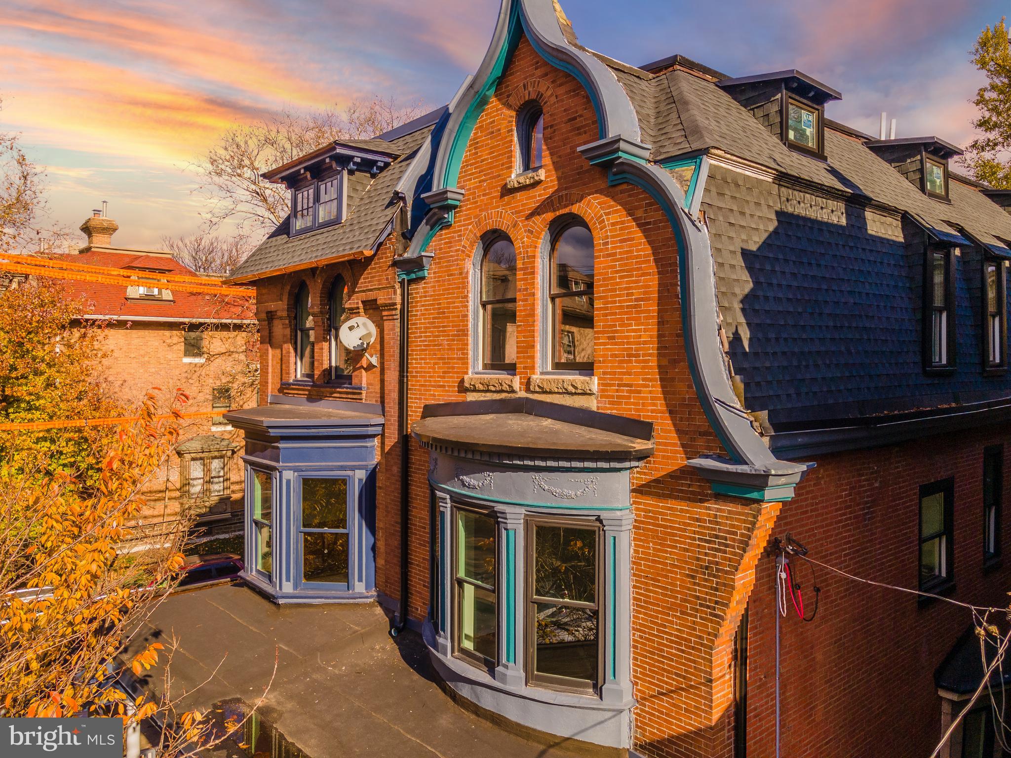 SPRUCE HILL - Residential