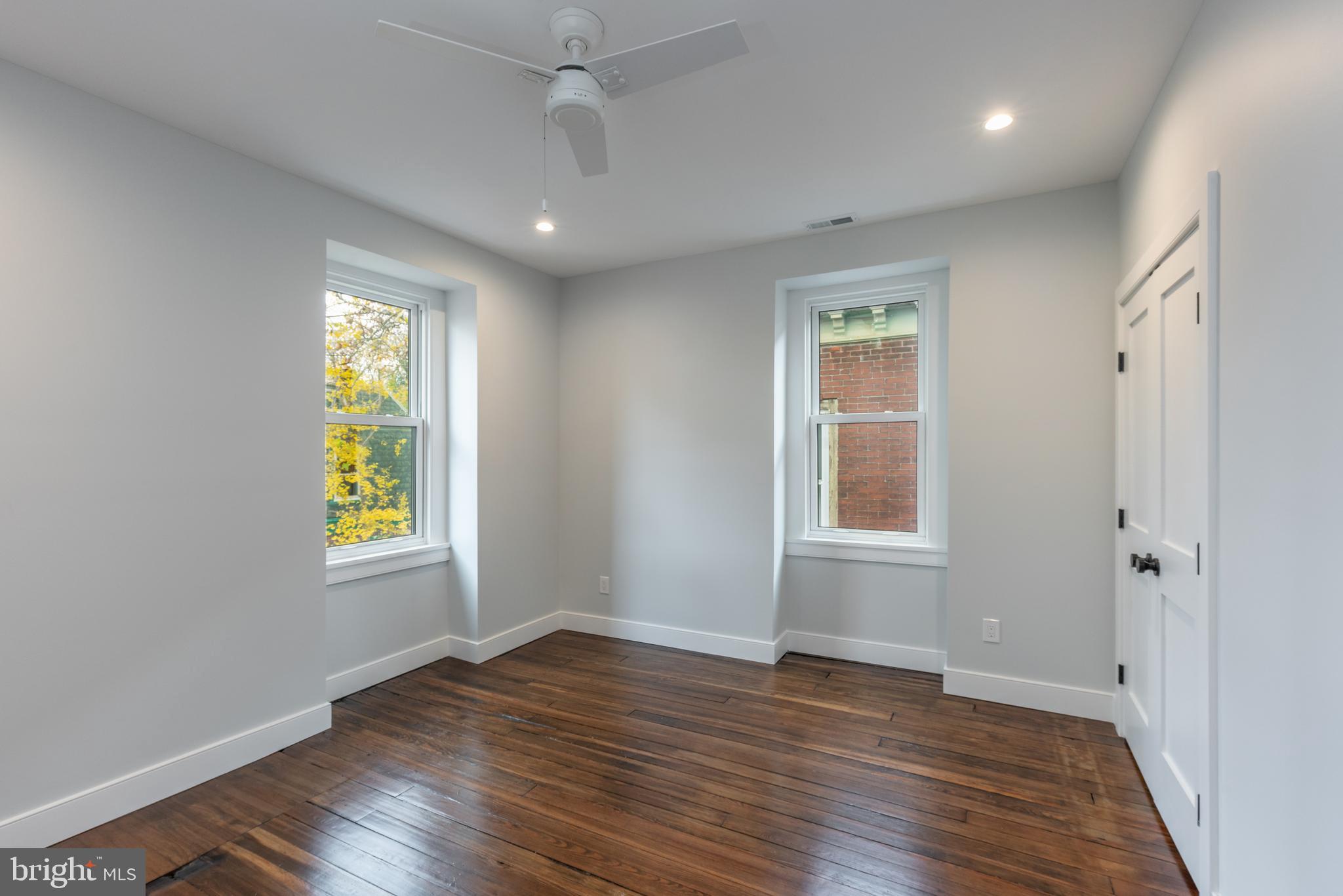 SPRUCE HILL - Residential