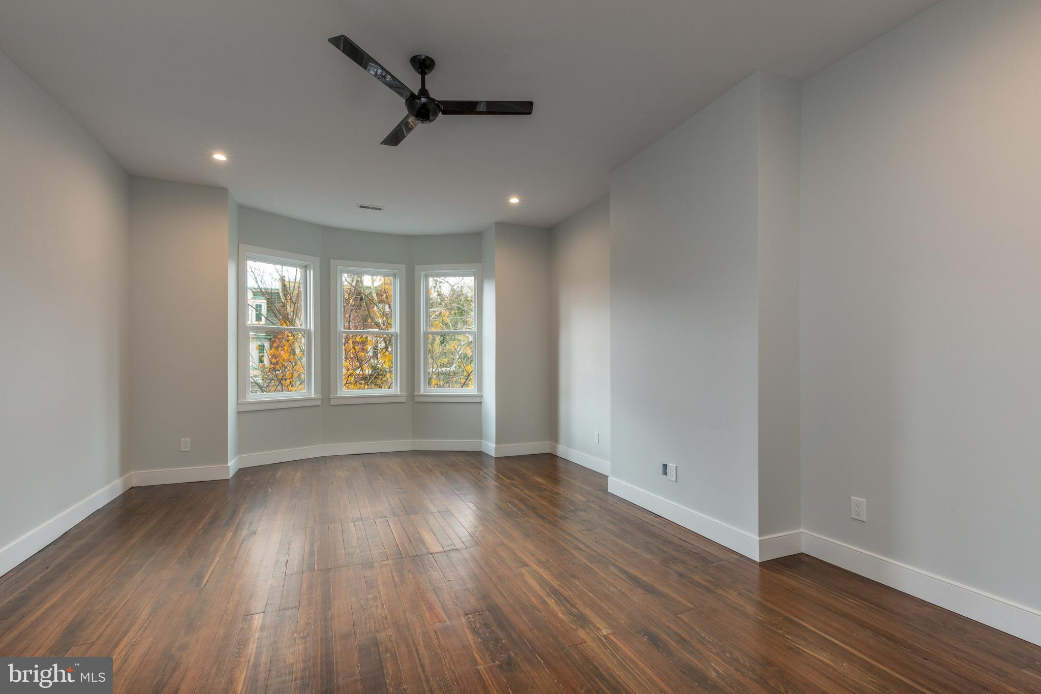 SPRUCE HILL - Residential