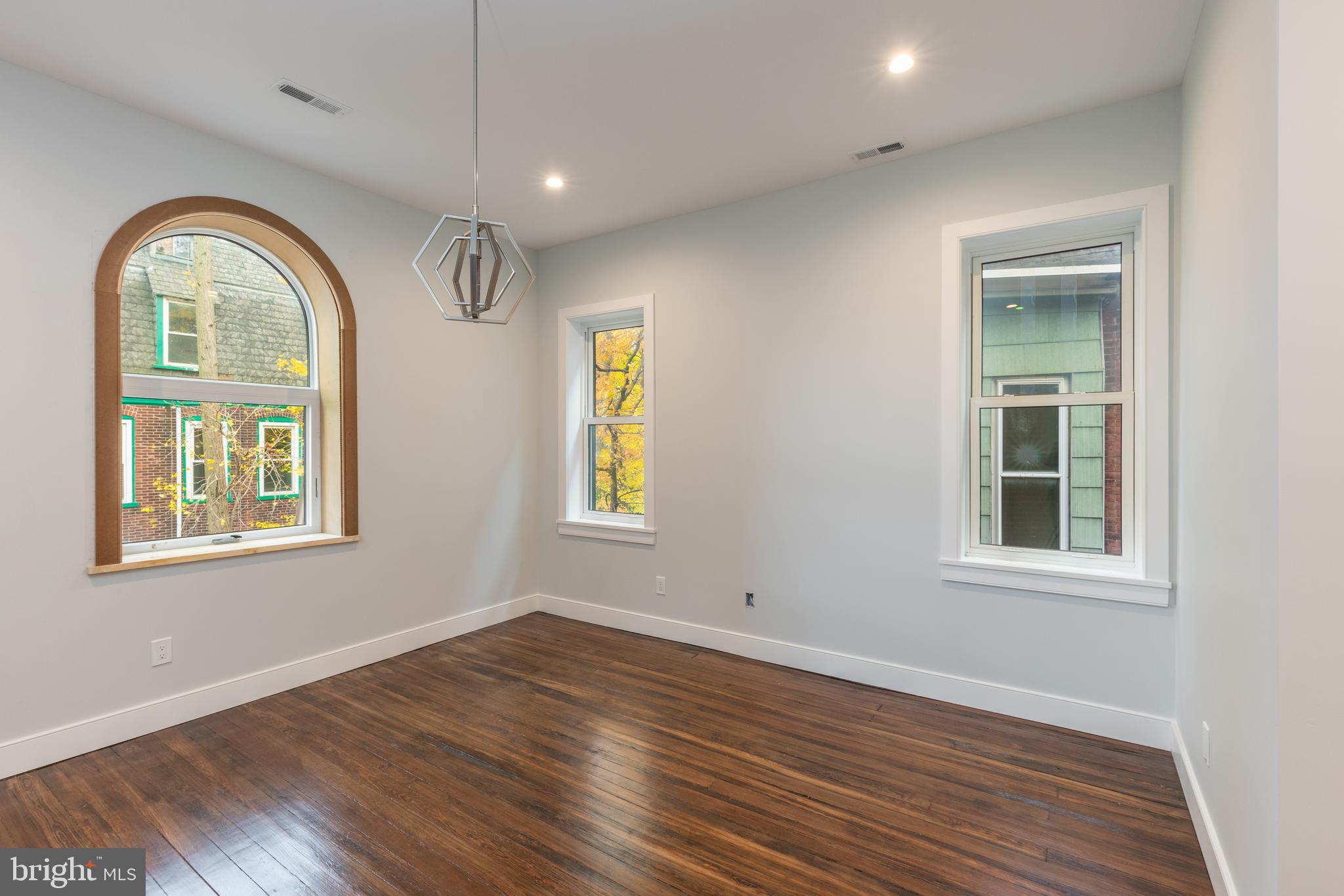 SPRUCE HILL - Residential