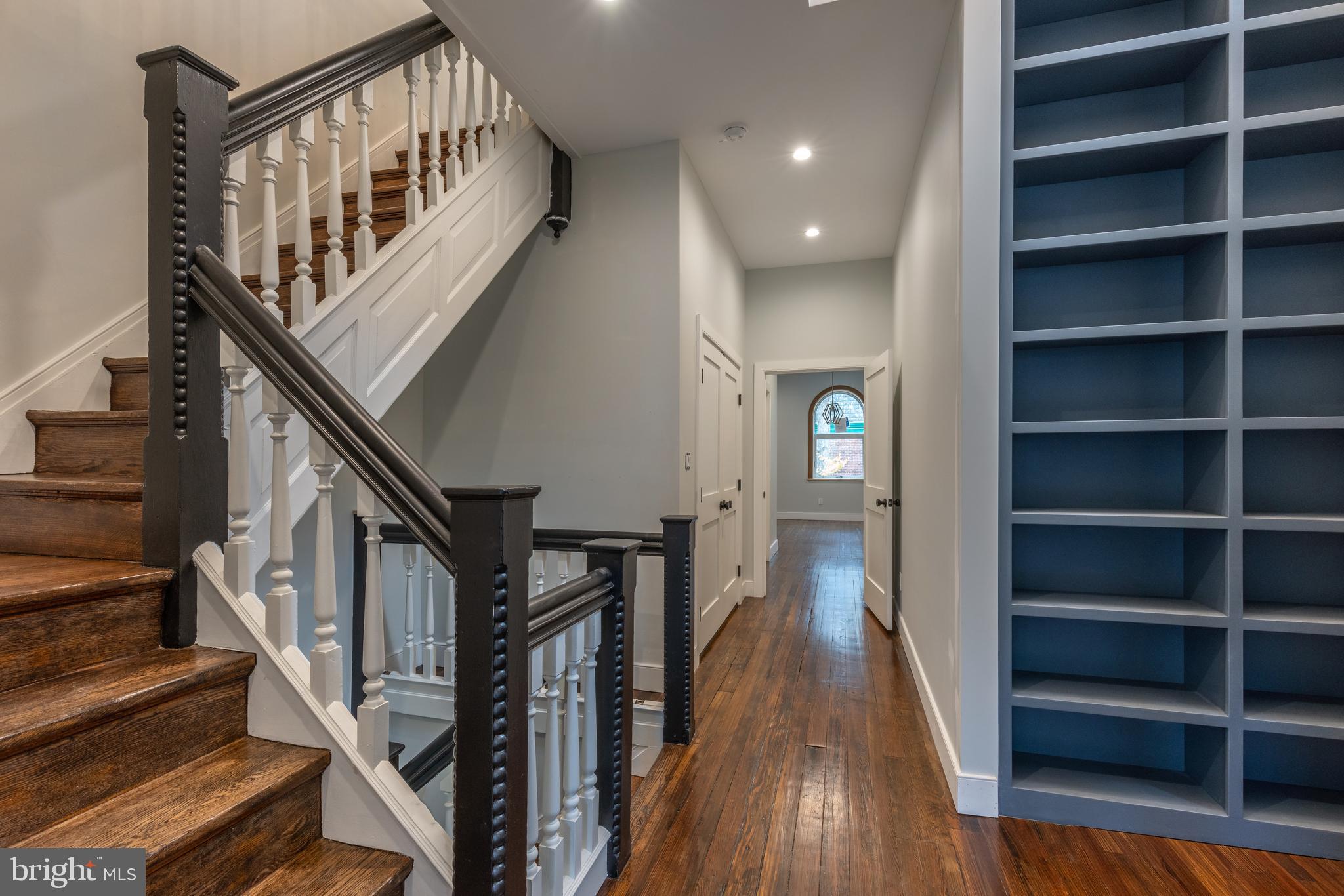 SPRUCE HILL - Residential