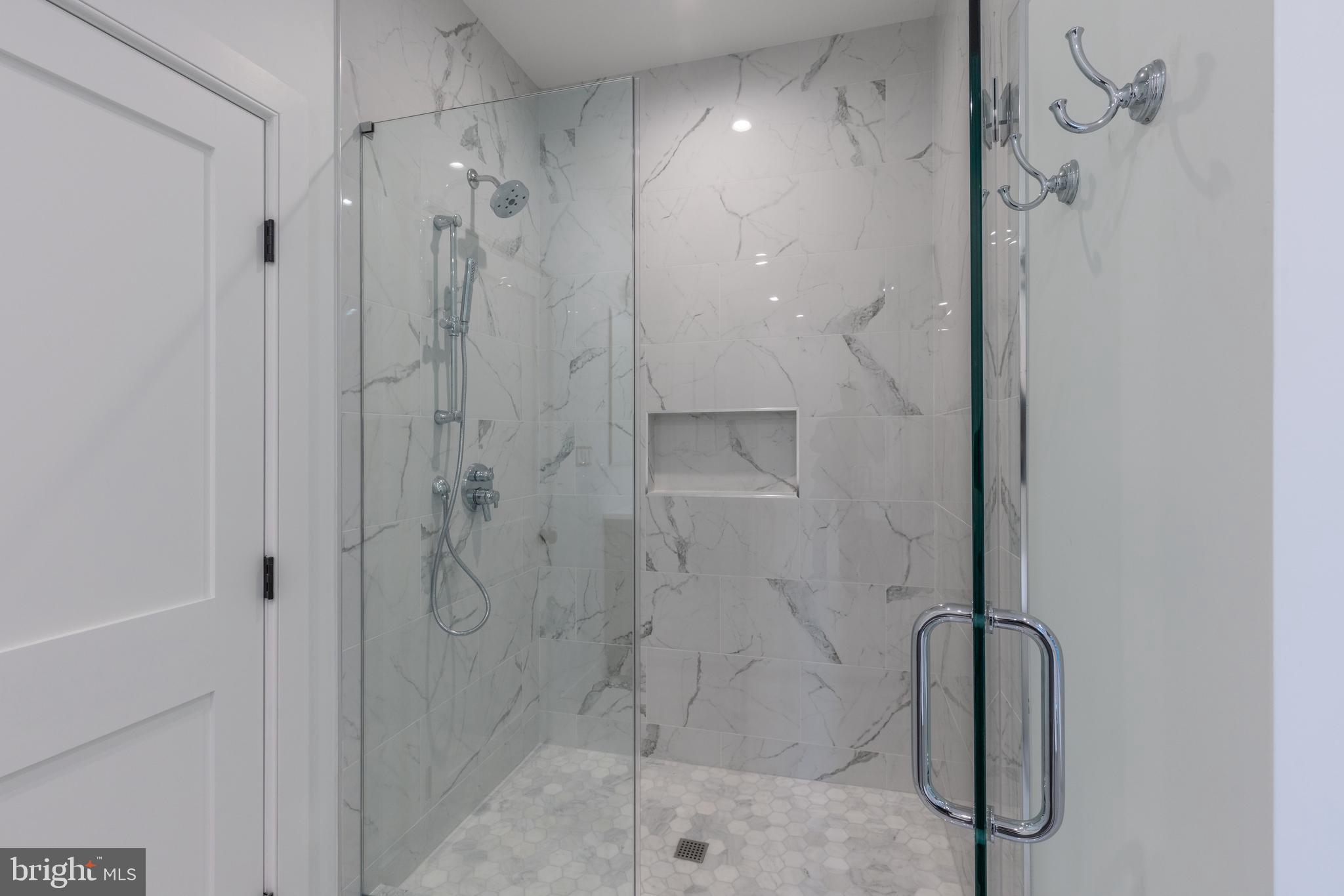 SPRUCE HILL - Residential