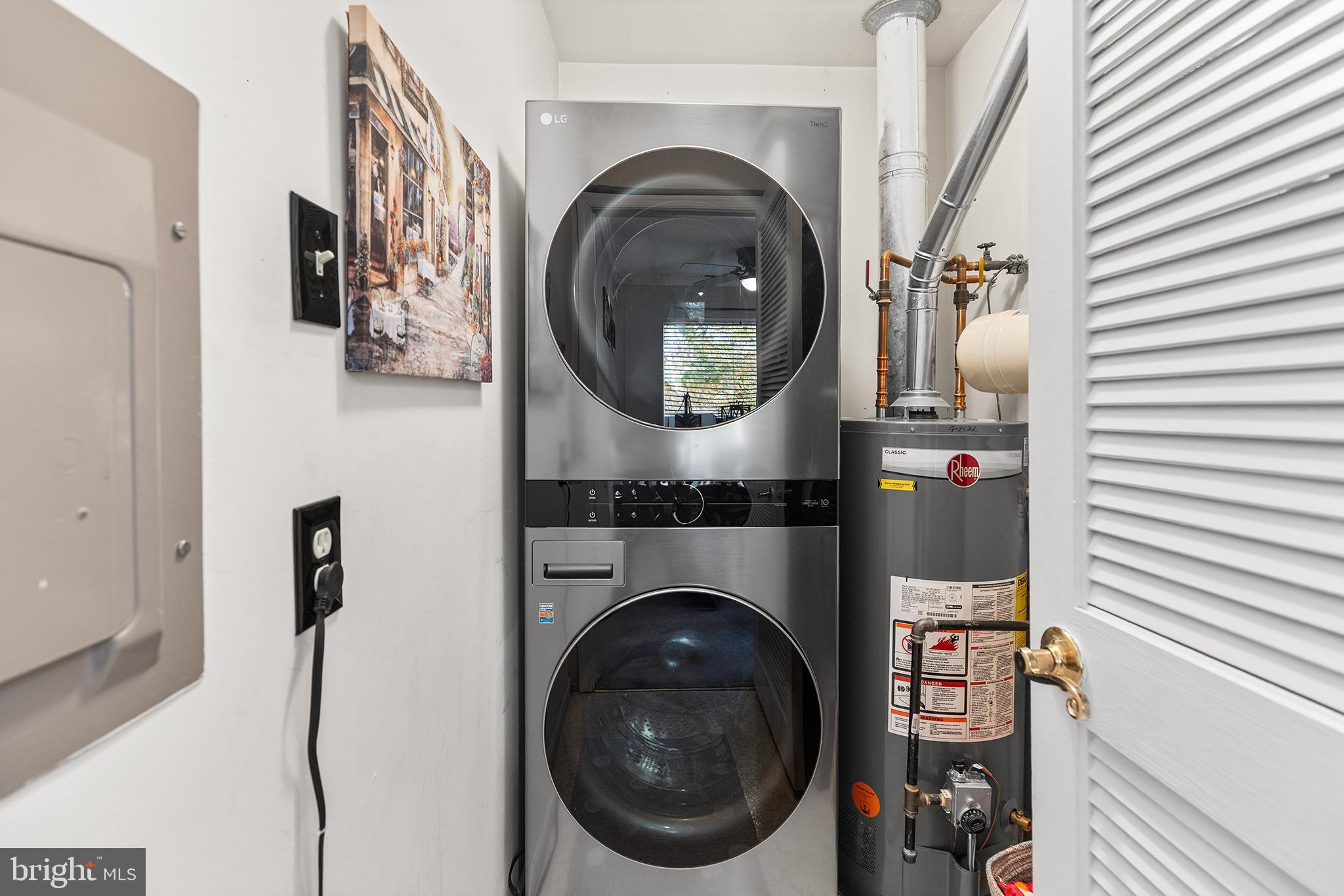 CROWN POINTE - Residential