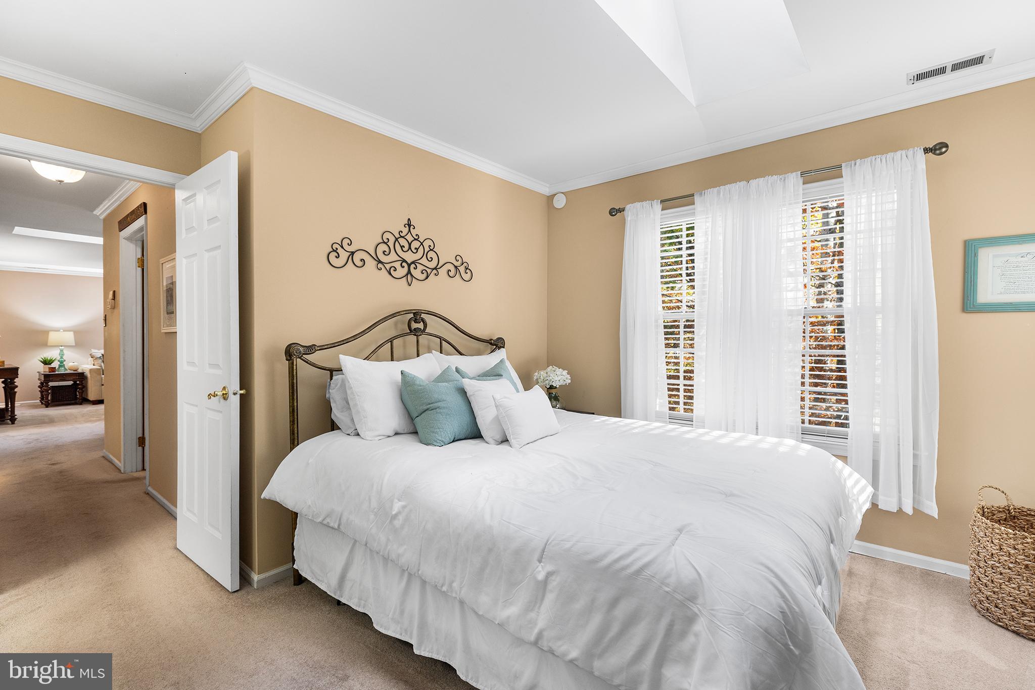 CROWN POINTE - Residential