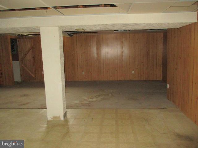 QUEENS PARK - Residential