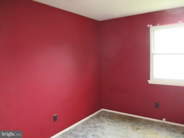 QUEENS PARK - Residential