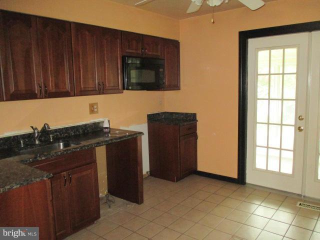 QUEENS PARK - Residential