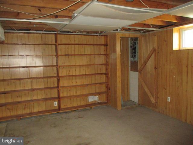 QUEENS PARK - Residential