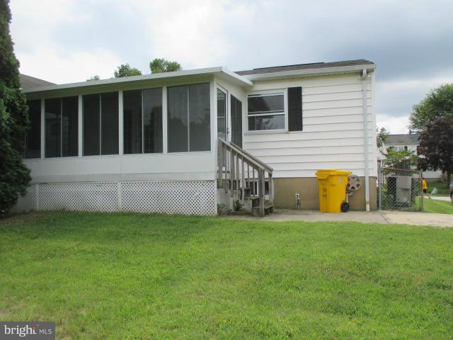 QUEENS PARK - Residential