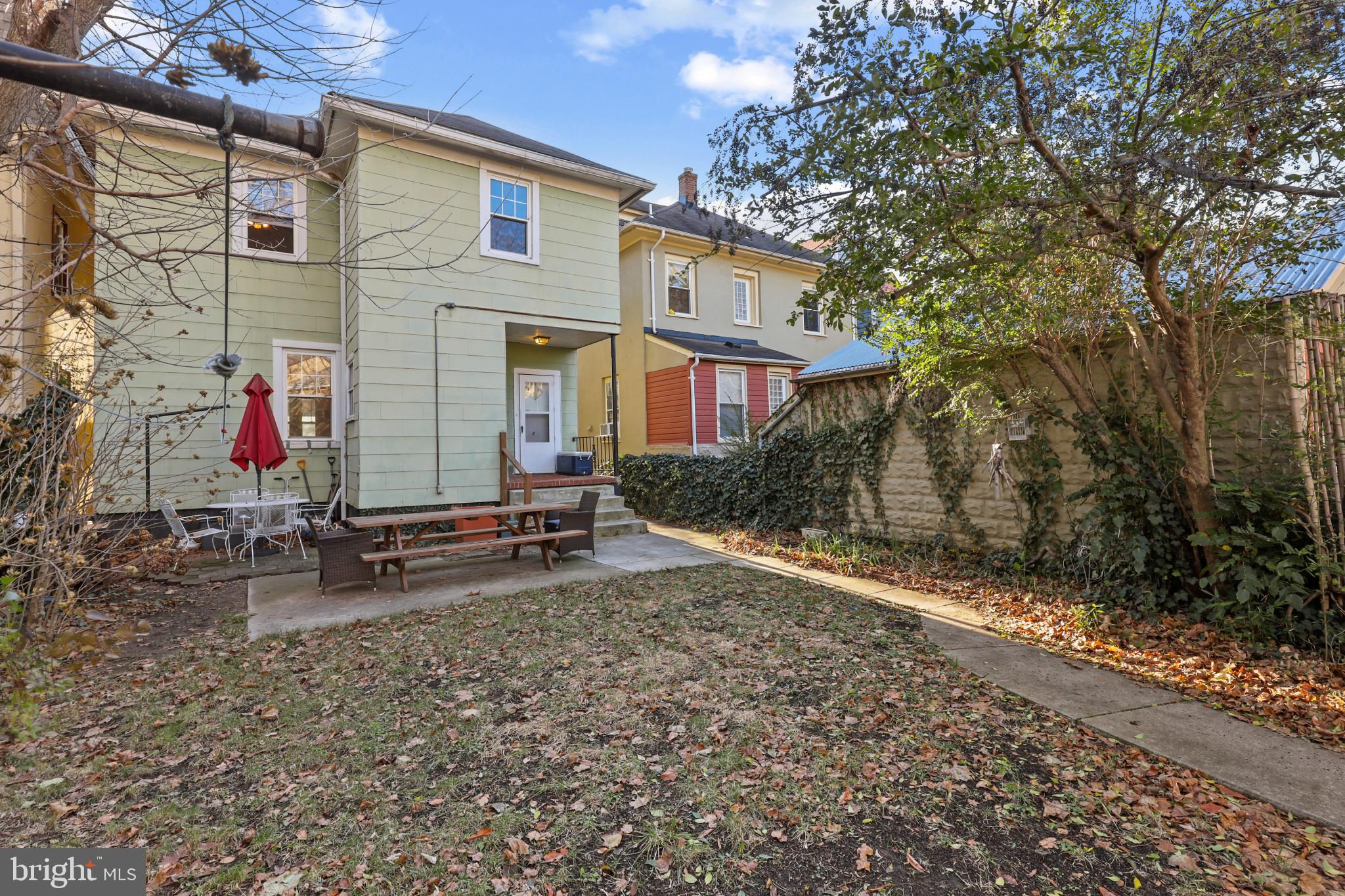 MURRAY HILL - Residential