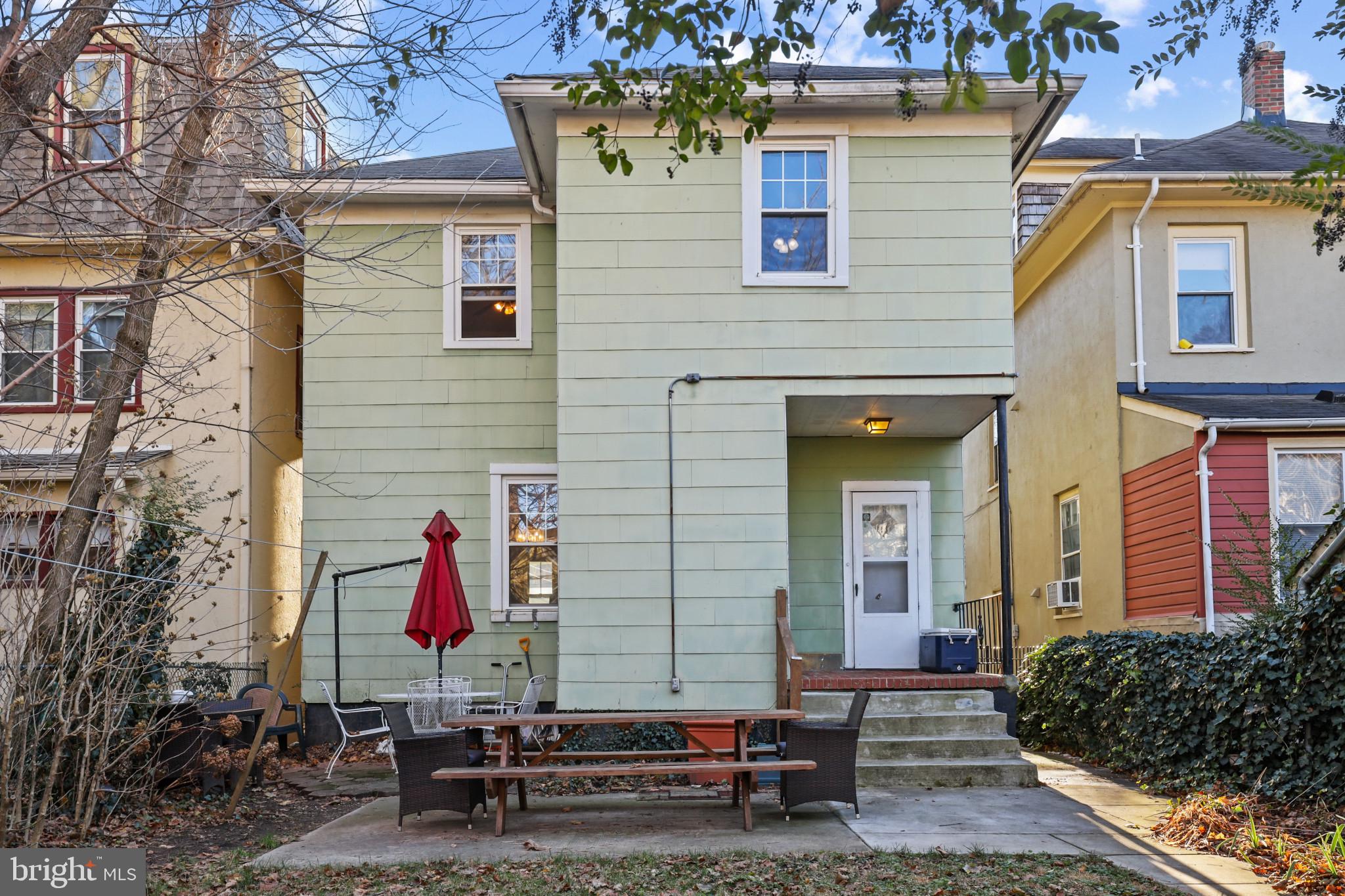 MURRAY HILL - Residential