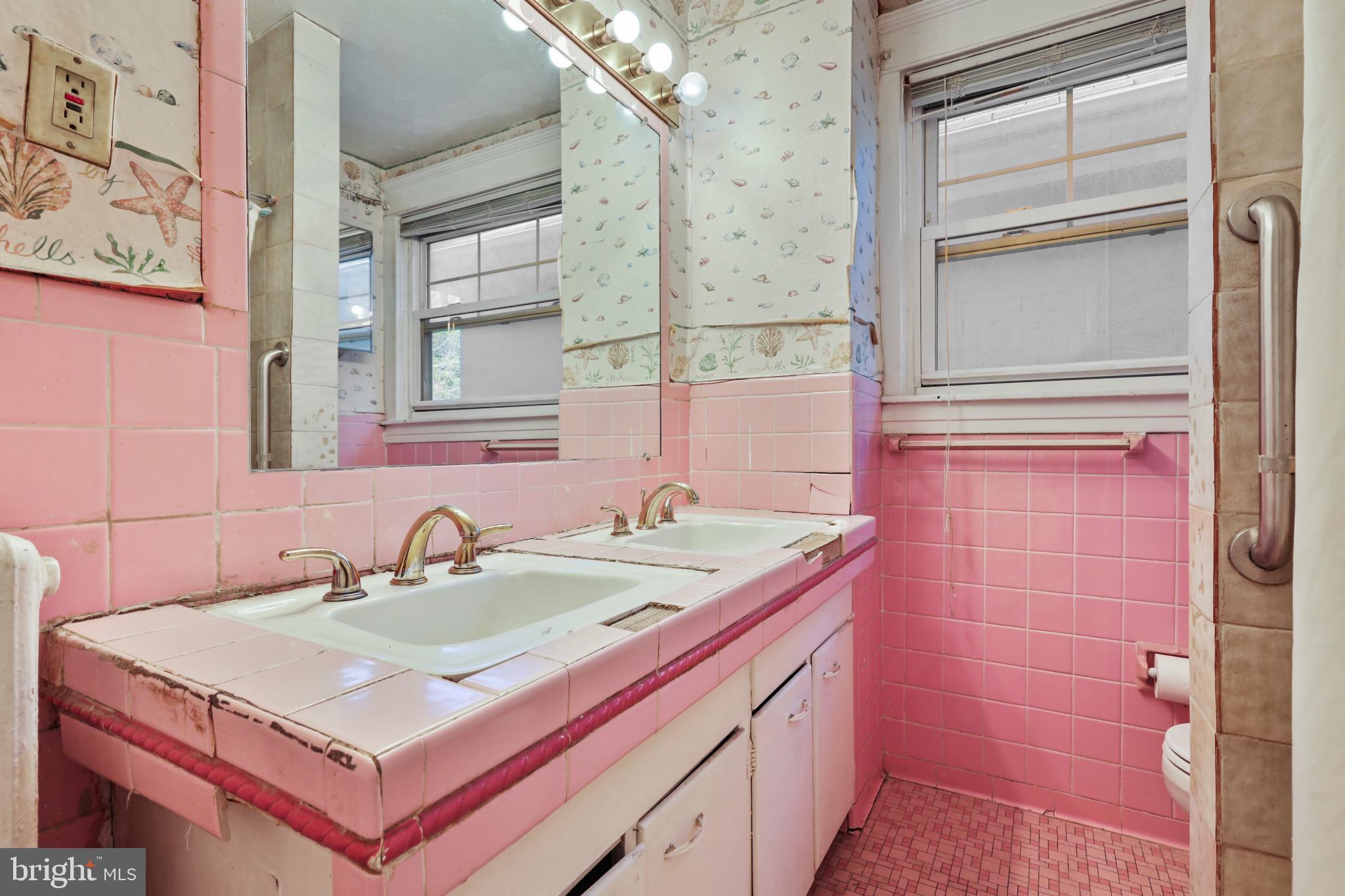 MURRAY HILL - Residential