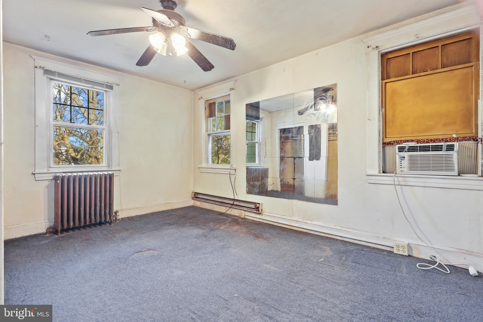 MURRAY HILL - Residential