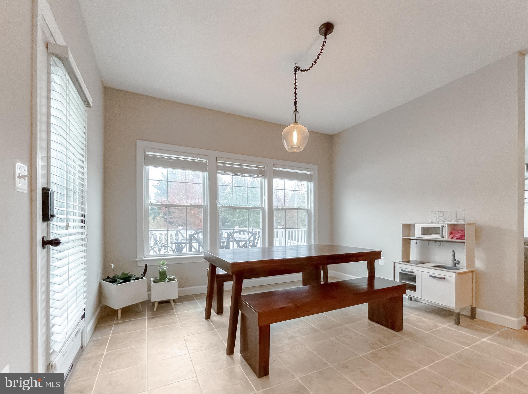 ACADEMY HILLS - Residential