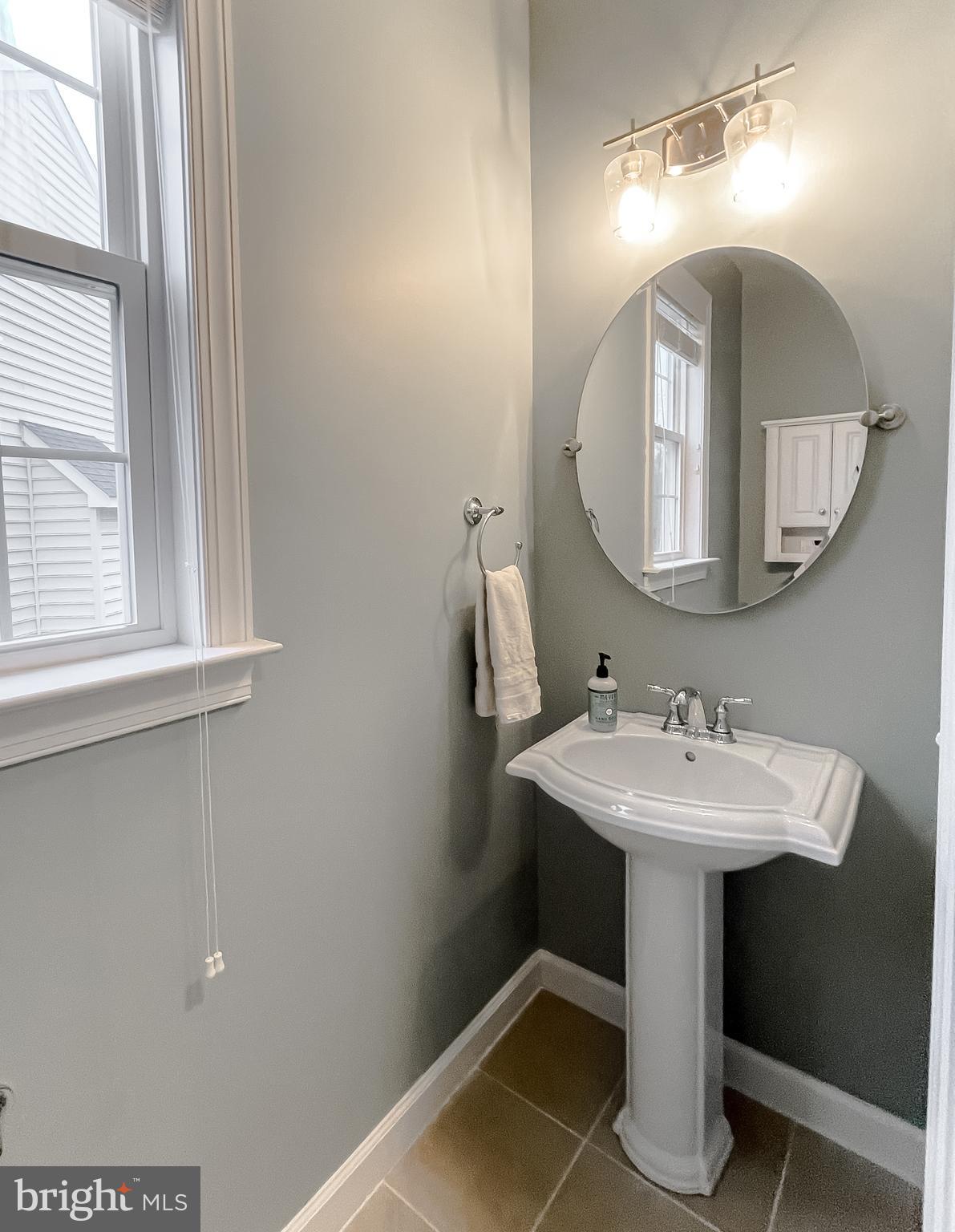 ACADEMY HILLS - Residential