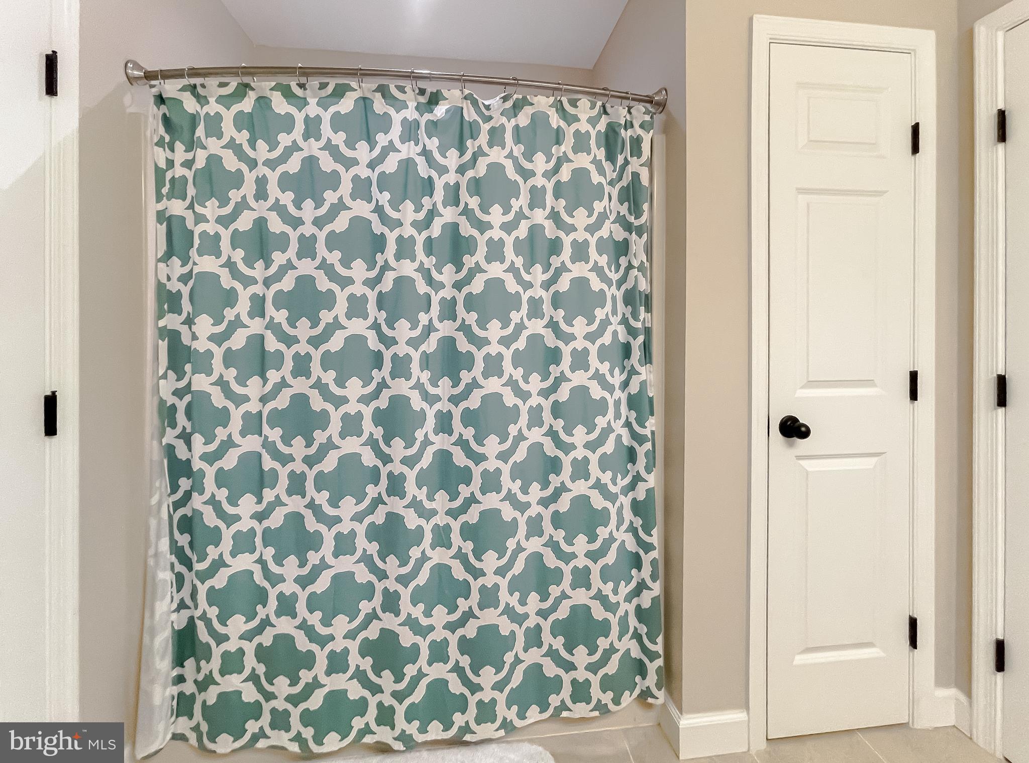 ACADEMY HILLS - Residential