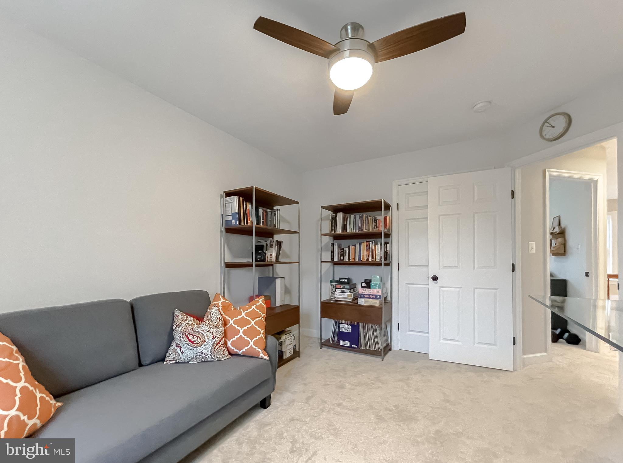 ACADEMY HILLS - Residential